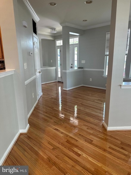 Building Photo - 14348 Sharpshinned Dr