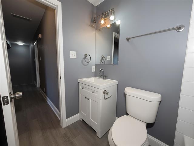 Building Photo - 1900 W Taylor St