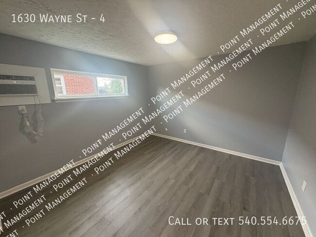 Building Photo - 1630 Wayne St NE