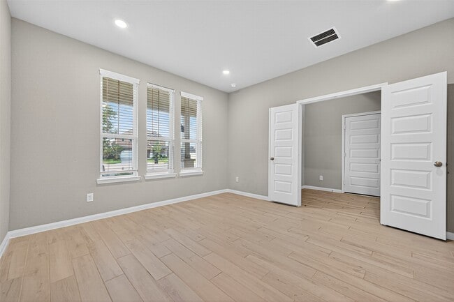 Building Photo - 1207 Dry Cork Cir