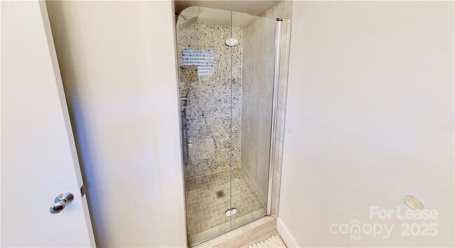 Building Photo - 2058 Atherton Heights Ln