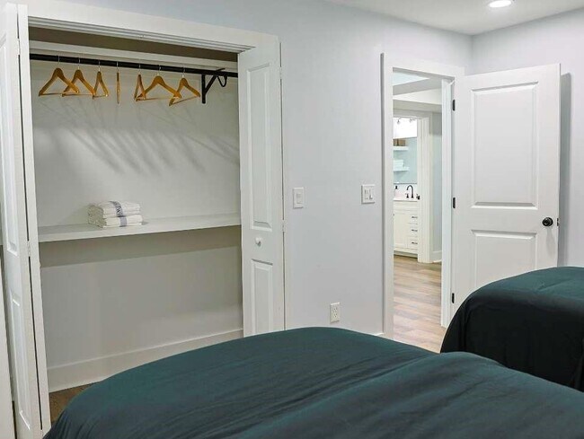 Building Photo - 2184 Skye Isles Pass SE