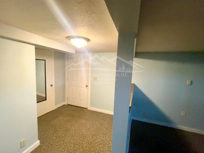 Building Photo - N. Dean St Apts.