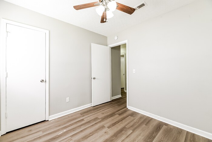 Building Photo - 119 County Rd S-18-649