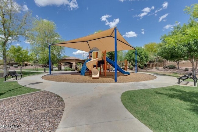 Building Photo - 1675 W Pelican Dr