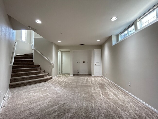 Building Photo - 2834 Ballesteros Ln