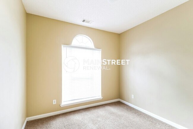 Building Photo - 3 Bedroom Pet-Friendly Home in Collierville, TN with Main Street Renewal