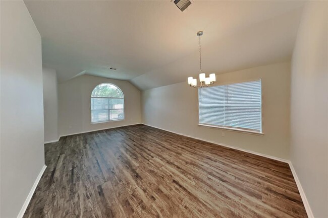 Building Photo - 21414 Mission Falls Dr