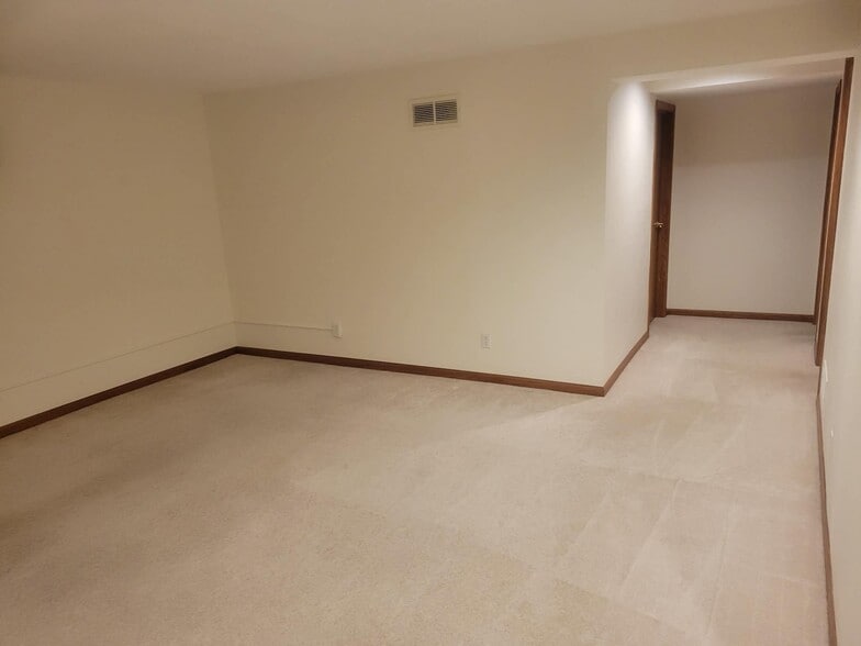 Building Photo - 3101 Dorchester Way