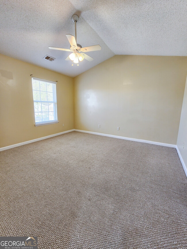 Building Photo - 142 Watercress Ct
