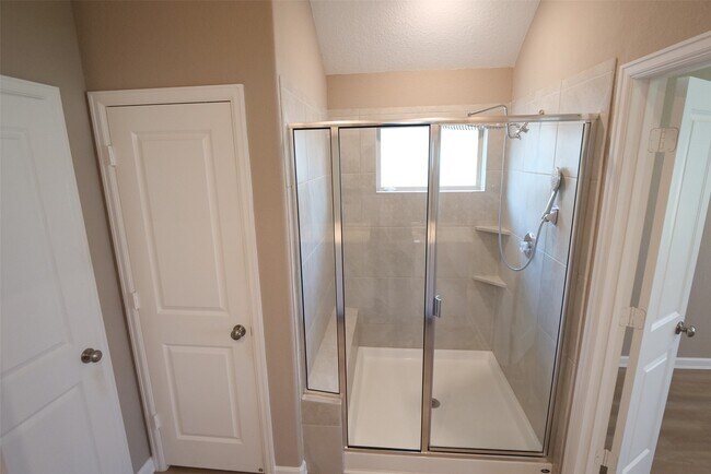 Building Photo - 7211 Songlark Lndg Ct