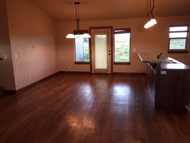 Building Photo - Beautiful Single Family Home for Rent in South Heart