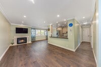 Building Photo - 685 Comet Dr