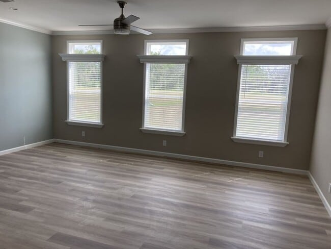 Building Photo - 3604 Campari Dr