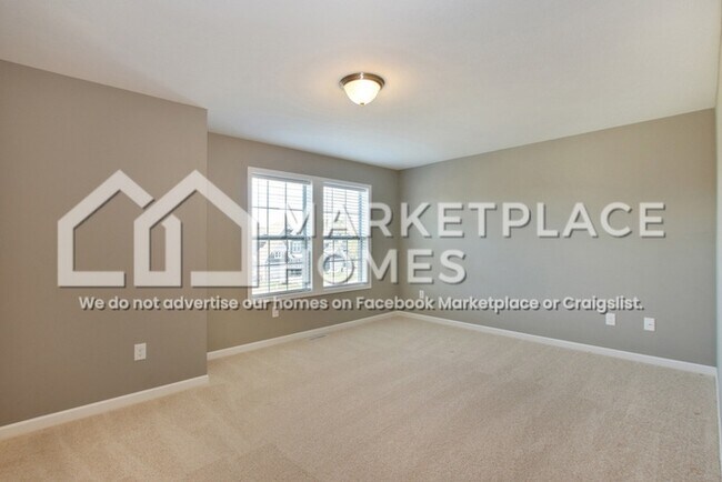 Building Photo - 3738 Byram Cir