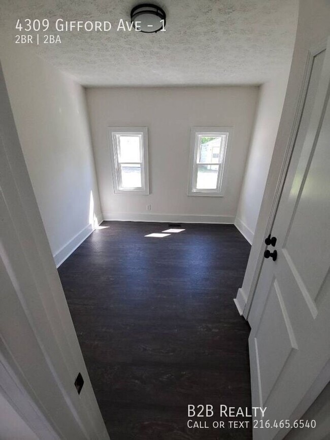 Building Photo - 4309 Gifford Ave