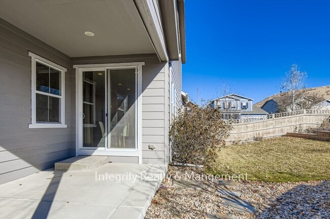 Building Photo - 3839 Donnington Cir