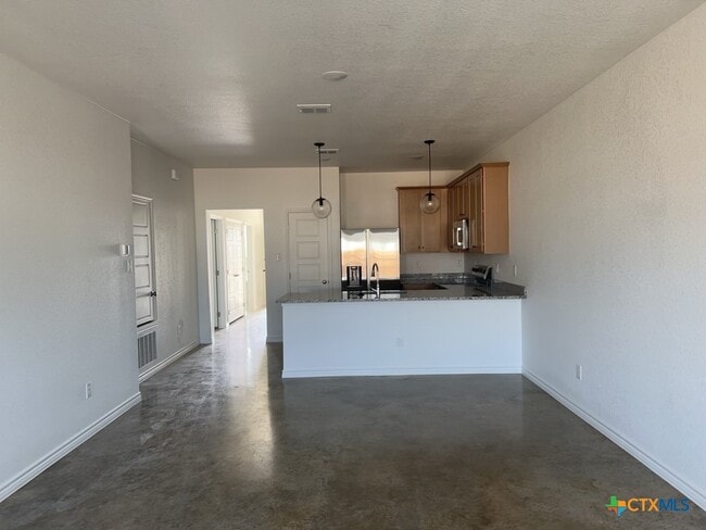 Building Photo - 3809 Hackberry Dr