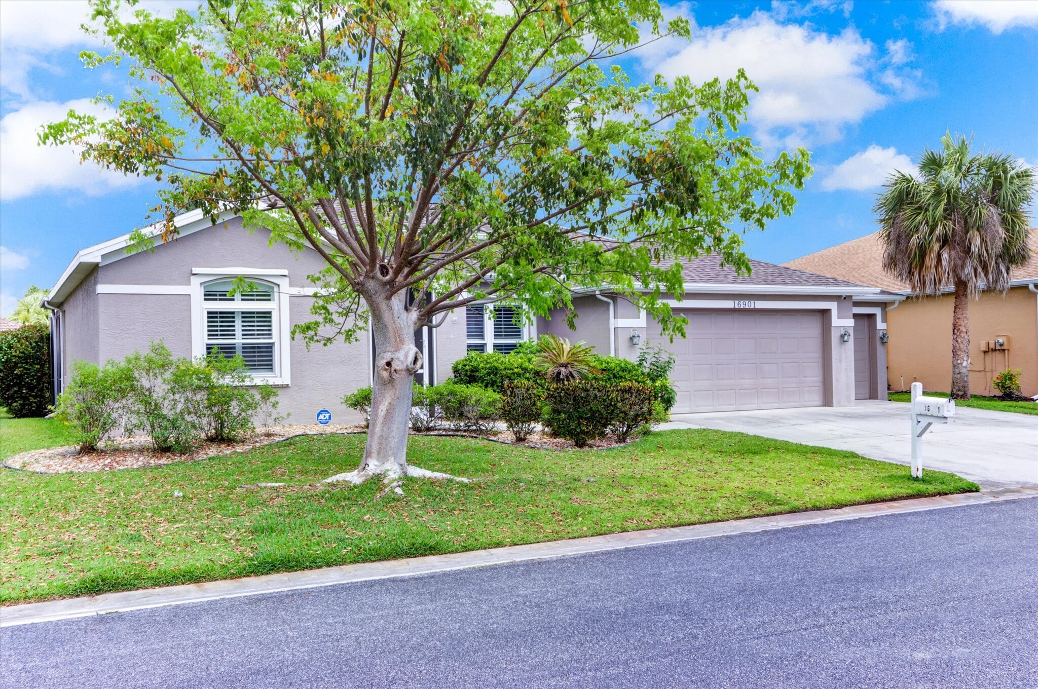 Building Photo - 16901 Colony Lakes Blvd