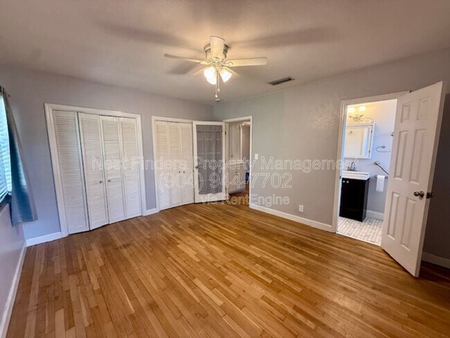 Building Photo - 5252 Rollins Ave