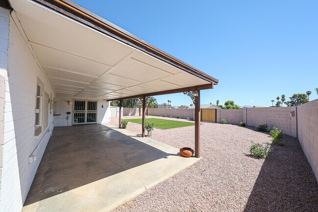 Building Photo - 12009 N 34th St