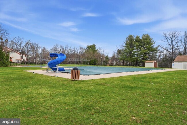 Building Photo - 496 Revere Dr