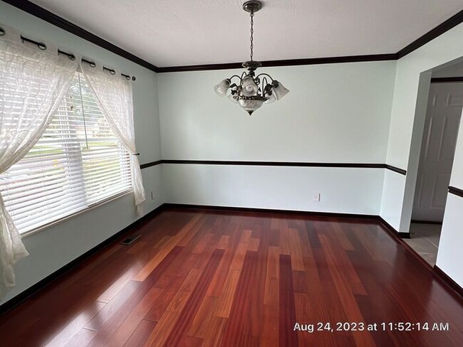 Building Photo - Gorgeous Highland Lakes Home