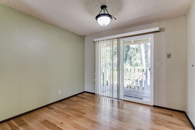 Building Photo - Beautiful 5 bedroom house in South Eugene!