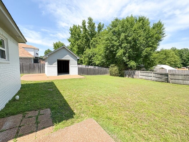 Building Photo - 4 bed, 3 bath in Bartlett with a BONUS room
