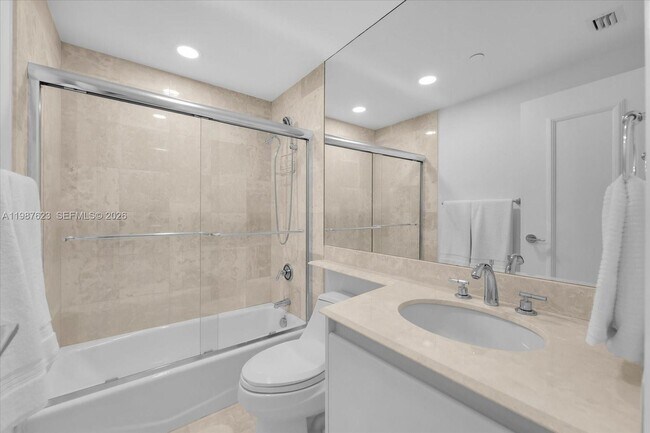 Building Photo - 1455 Ocean Dr