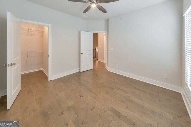 Building Photo - 413 Bishop Ln