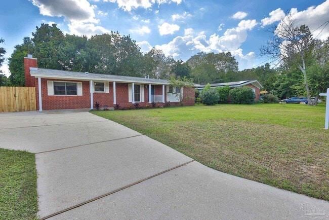 Building Photo - 3795 Summer Dr