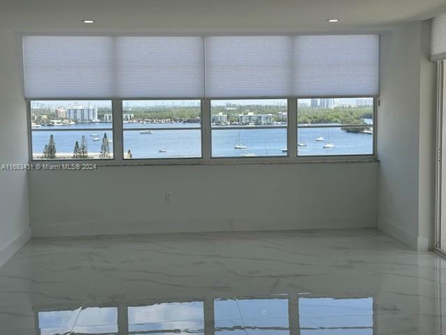 Building Photo - 18011 Biscayne Blvd