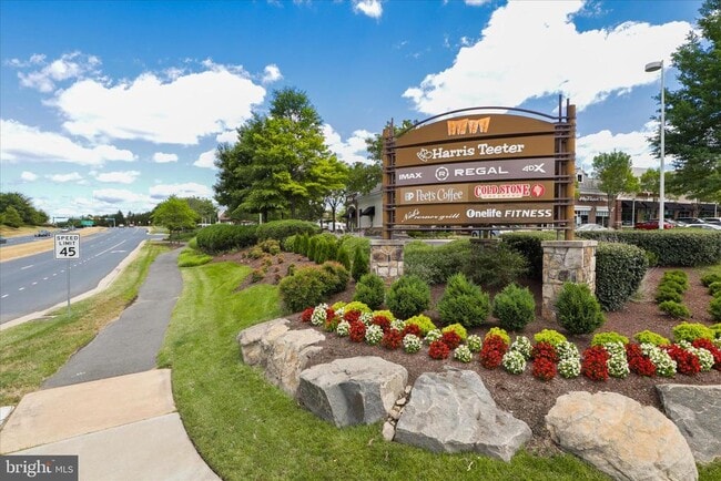 Building Photo - 22773 Orch Grv Dr
