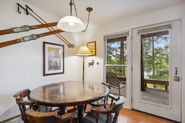 Building Photo - 1 bedroom, 1 bath condo on Whitefish Lake