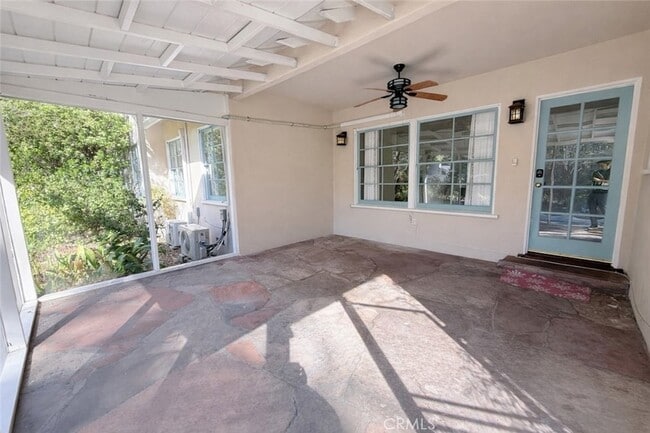 Building Photo - 18 Woodland Ln