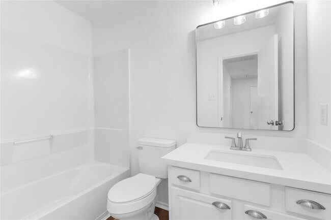 Building Photo - 450 Sandstone Creek Ln