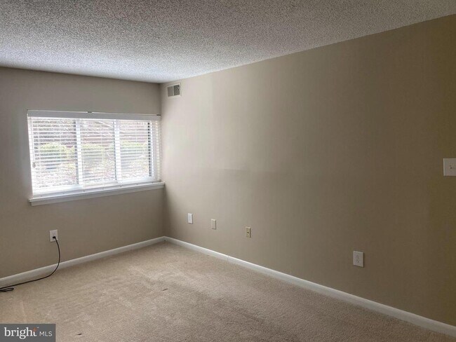 Building Photo - 11723 Karbon Hill Ct