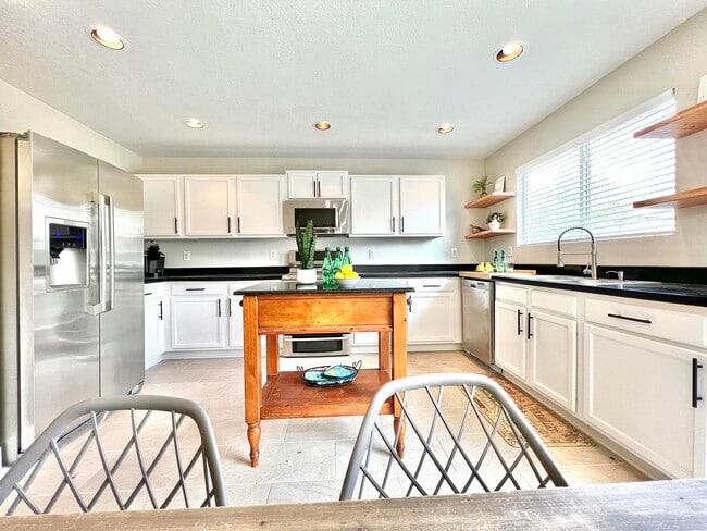 Building Photo - 7834 Caballo Canyon