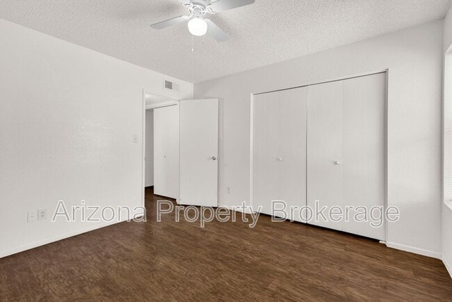 Building Photo - 4818 E Camino St