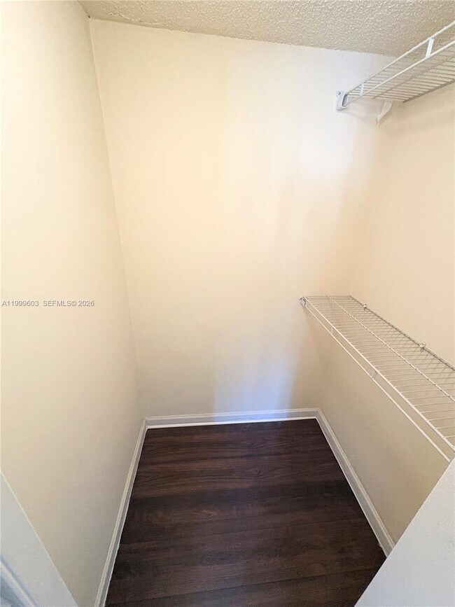 Building Photo - 21904 Lake Forest Cir