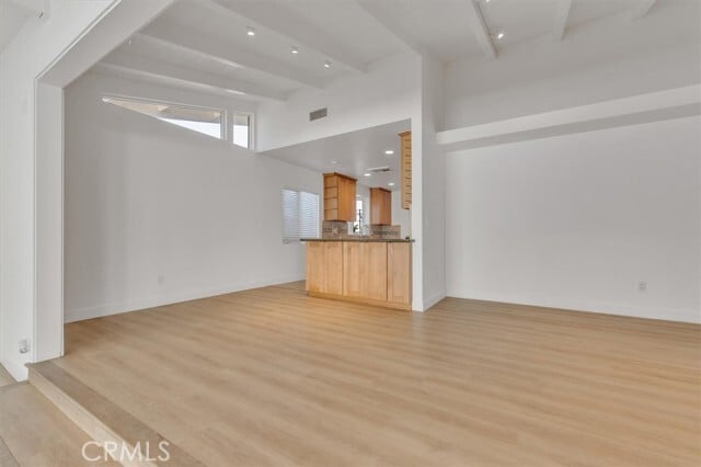 Building Photo - 11528 Balboa Blvd