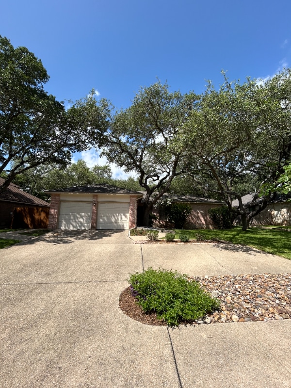 Building Photo - 13722 Oak Pebble