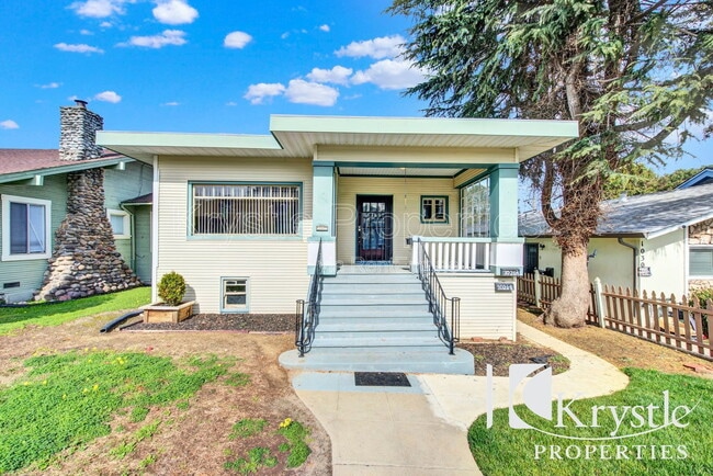 Building Photo - 1026 Carolina St