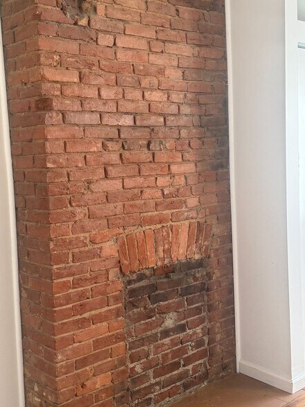 Building Photo - 4520 Liberty Ave