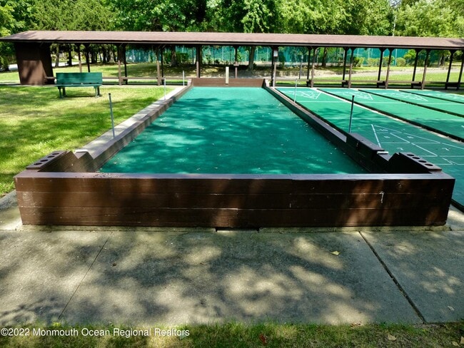 Building Photo - 127 Amberly Dr