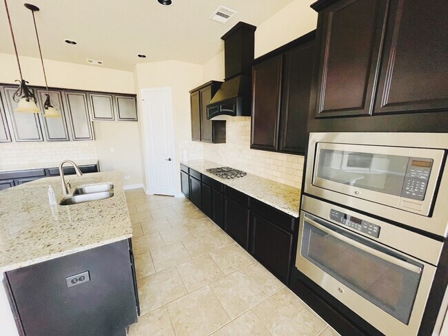 Building Photo - 24518 Ali Creek Ct