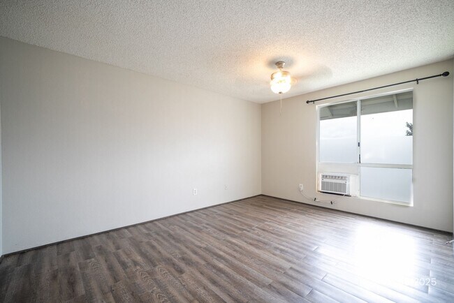 Building Photo - 94-225-225 Paioa Pl