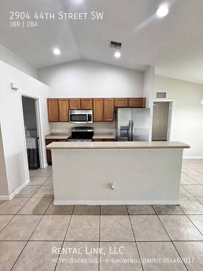 Building Photo - 2904 44th St SW