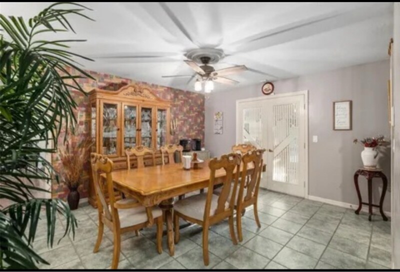 Building Photo - 4100 SW 86th Terrace